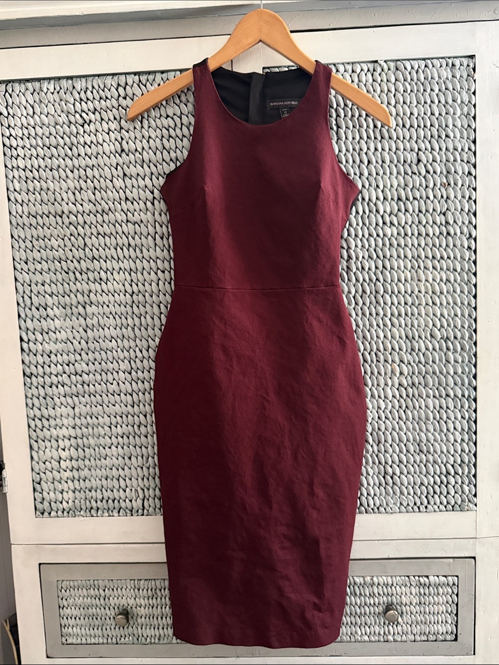 Banana Republic Wine Sleeveless Sheath Dress